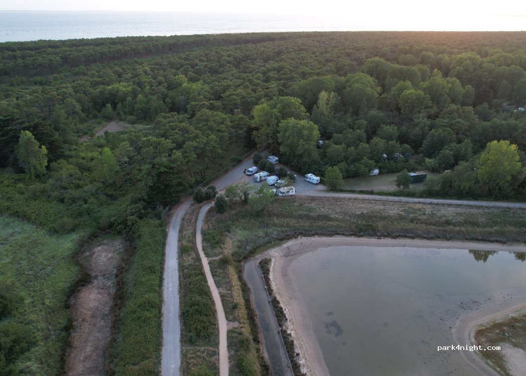 (85460) La Faute-sur-Mer - Route de la Pointe d'Arcay — foto 3