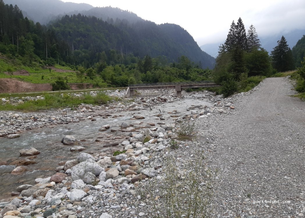 (33020) Forni Avoltri - Strada Regionale 355 — foto 2