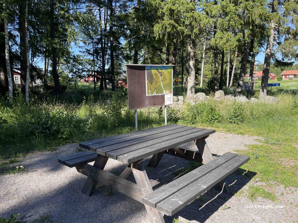 (819 64) Fågelsundet - Unnamed Road — foto