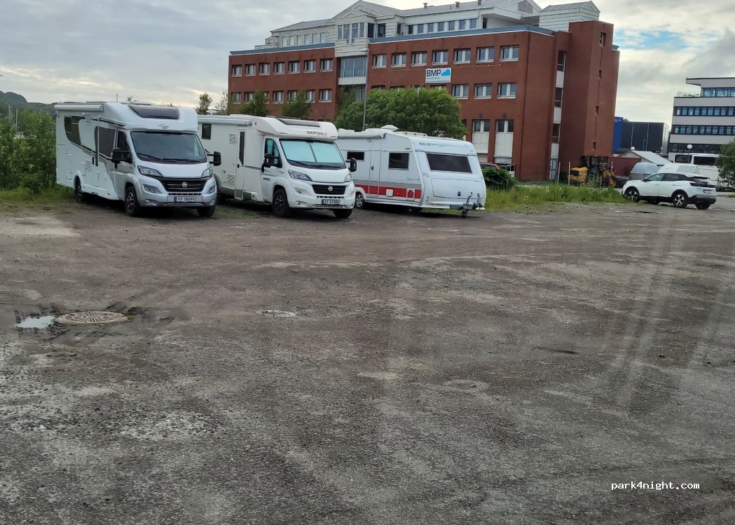 (8012) Bodø - 67 Jernbaneveien — foto