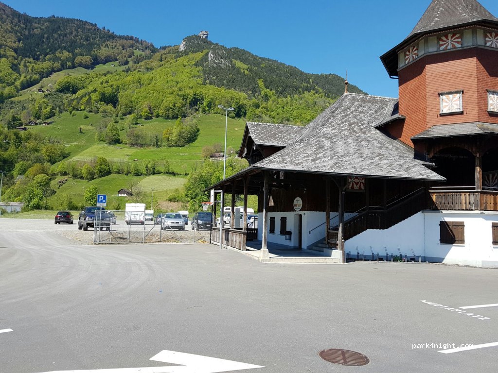 (6440) Brunnen SZ - 56 Gersauerstrasse — foto