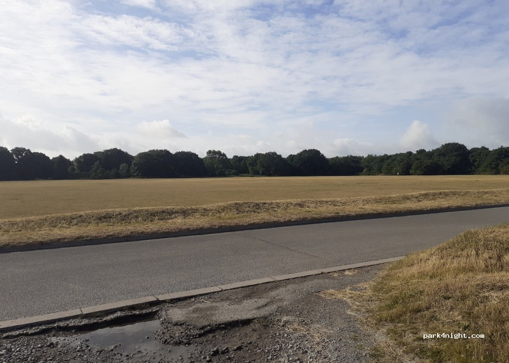(DA1 3QW) Dartford - Denton Road — foto