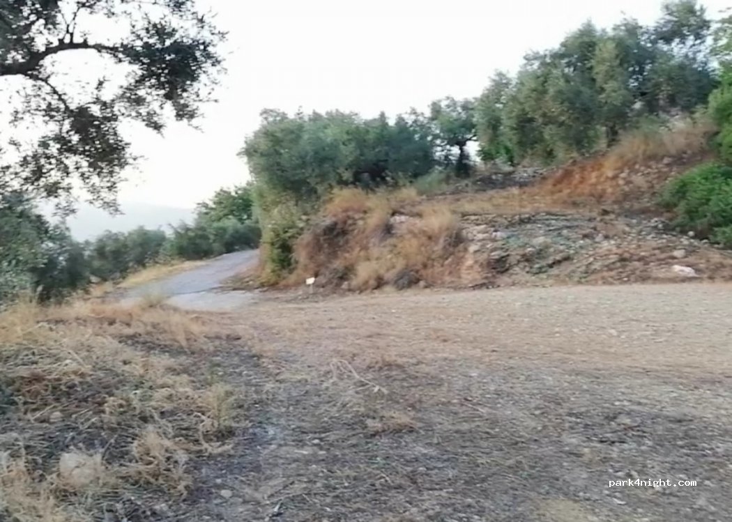 (241 00) Kalamata - Unnamed Road — foto