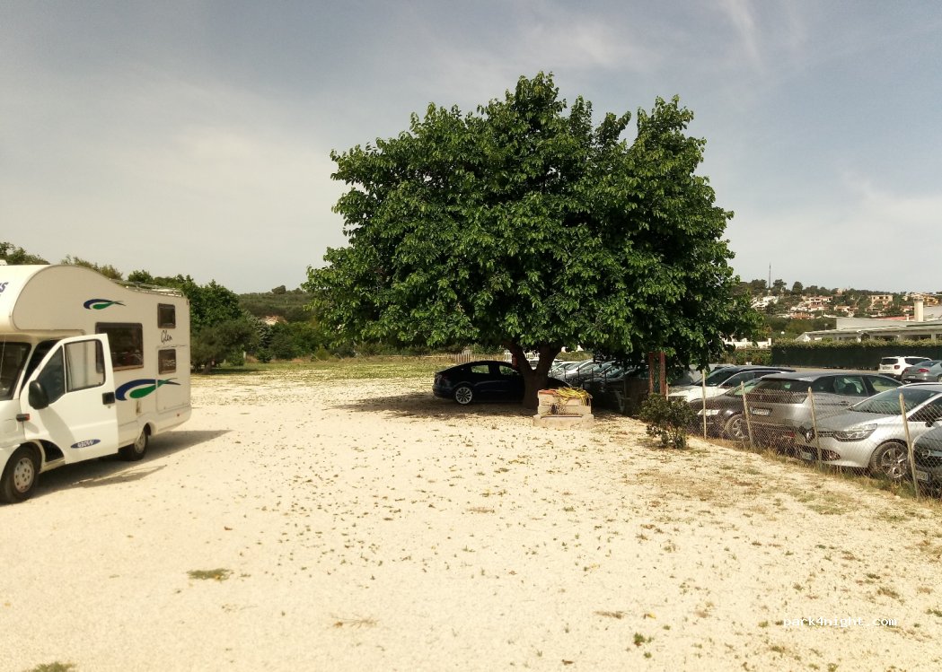 (71019) Scialara - 65 Lungomare Enrico Mattei — foto 2