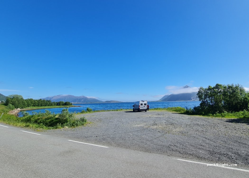 (8408) Smines - Sminesveien — foto