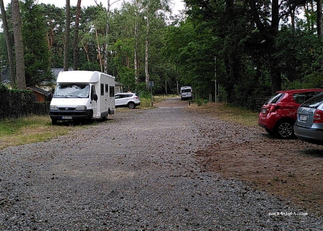 (15754) Königs Wusterhausen - 37 Waldstraße — foto