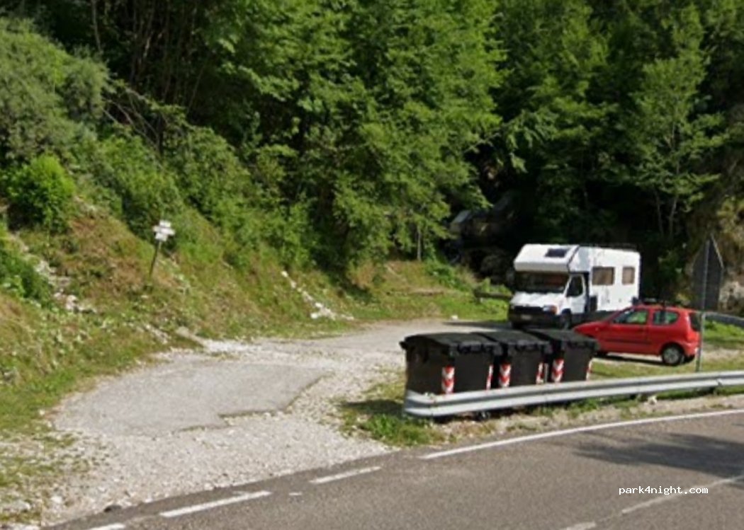 (36030) Valli del Pasubio - Strada Provinciale 46 — foto 2