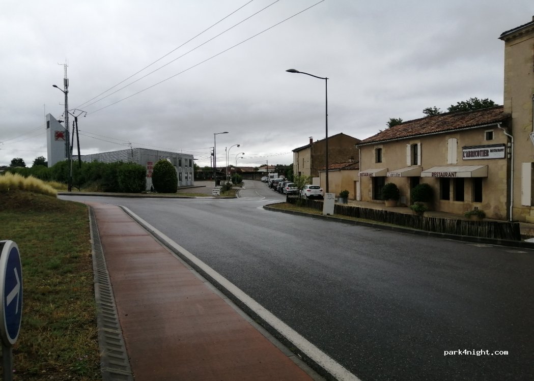 (33490) Saint-Macaire - 8 Rue Bergoieng — foto 2