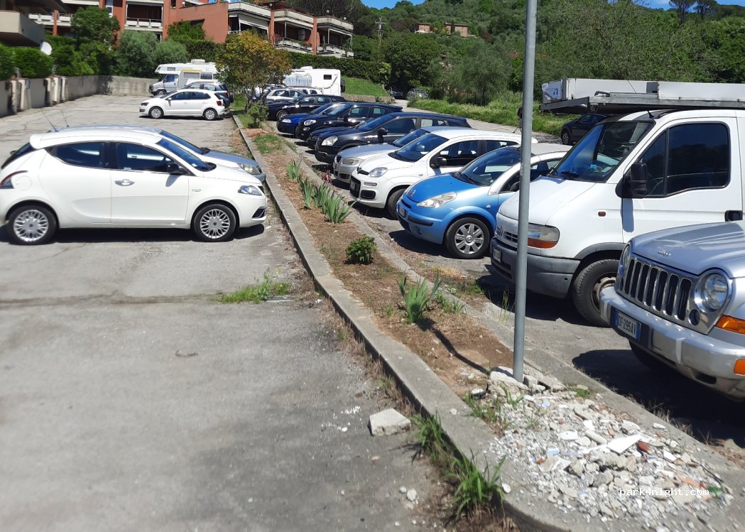 (51016) Montecatini Terme - 30 Viale Cristoforo Colombo — foto