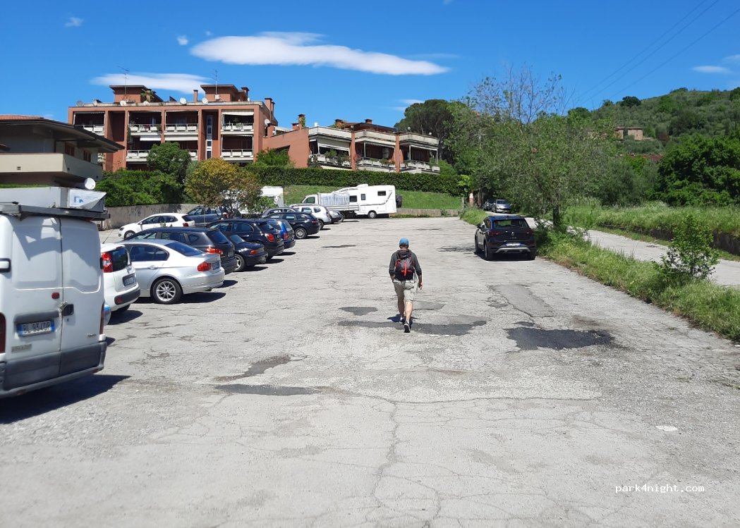 (51016) Montecatini Terme - 30 Viale Cristoforo Colombo — foto 2