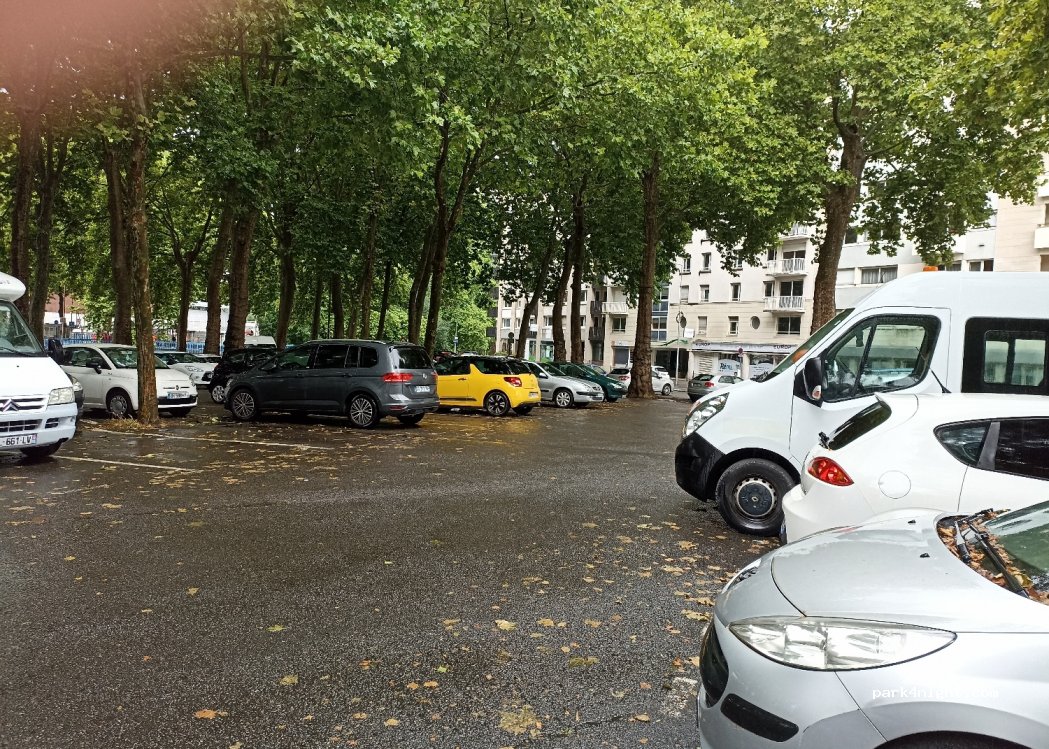 (18000) Bourges - Rue du Champ de Foire — foto