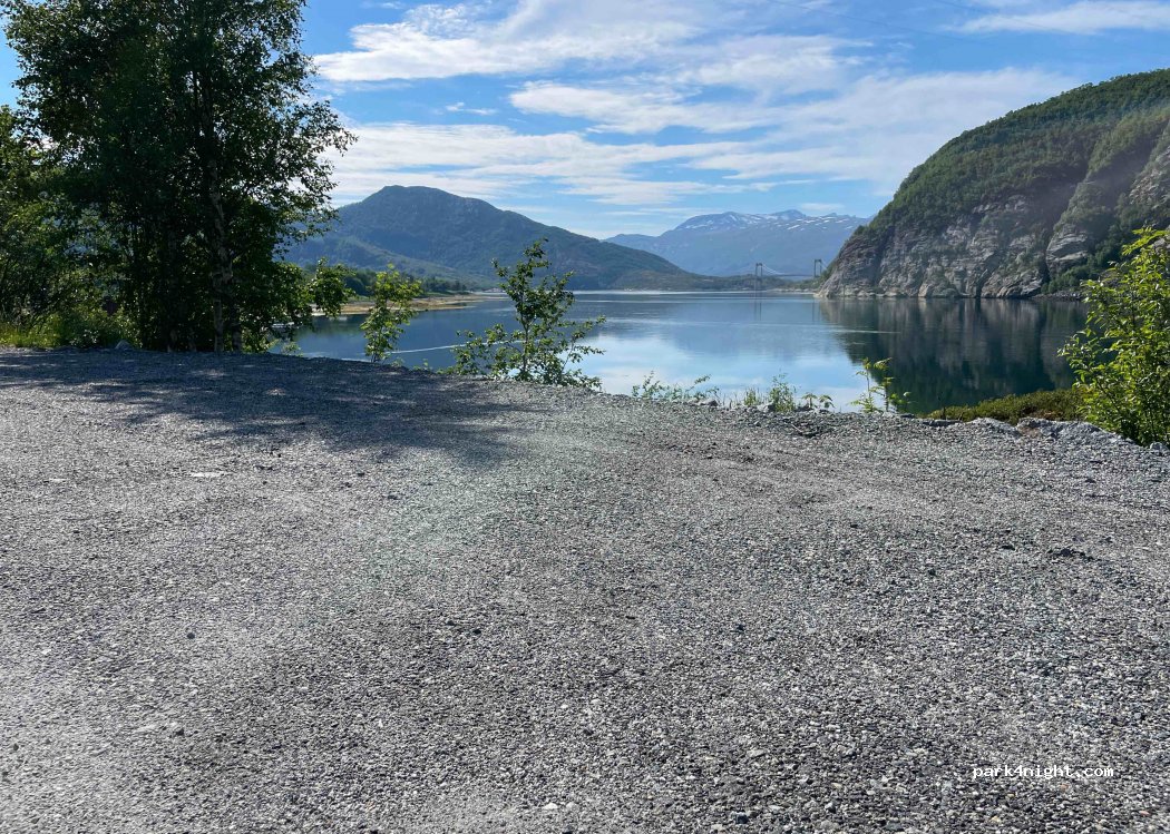 (8120) Nygårdsjøen - 96 Kjelling — foto
