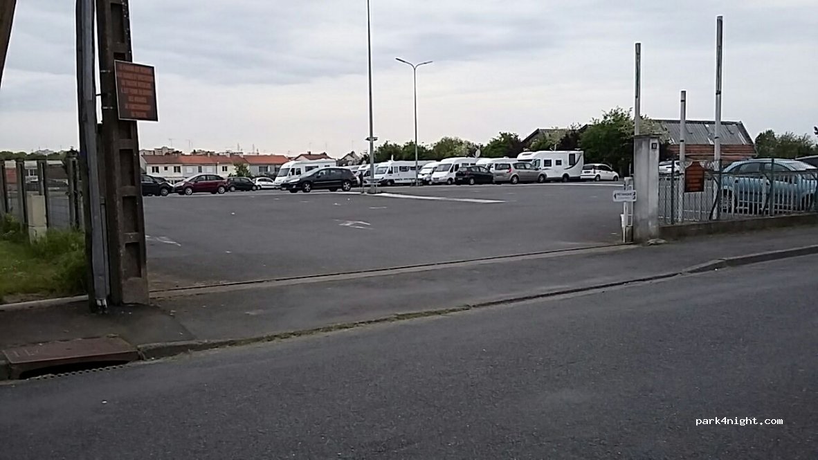 (49300) Cholet - 9-11 Rue de Saint-Mélaine — foto