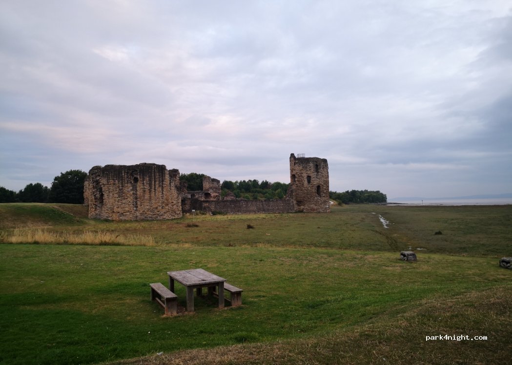 (CH6 5PE) Flint - 36 Castle Dyke Street — foto
