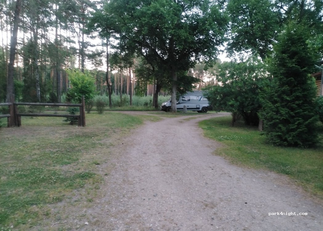 (89-505) Lisiny - Unnamed Road — foto 3