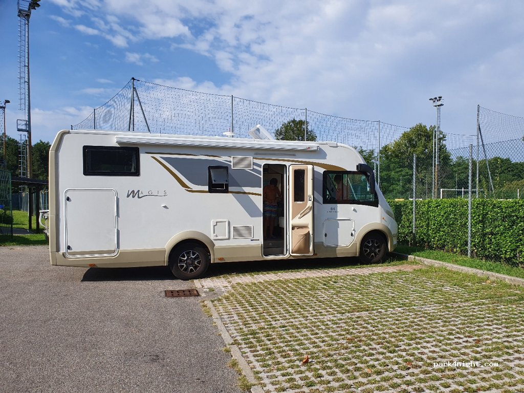 (22079) Villa Guardia - Via Monte Grappa — foto 2