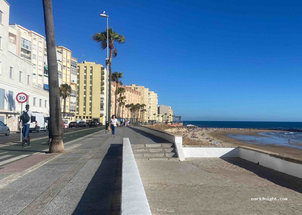 (11008) Cádiz - 5C Avenida Fernández Ladreda — foto