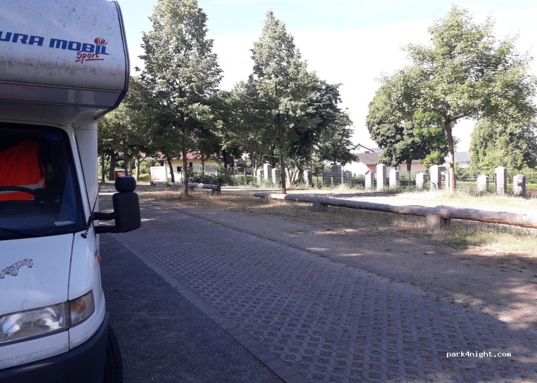 (36093) Künzell - 14 Am Friedhof — foto