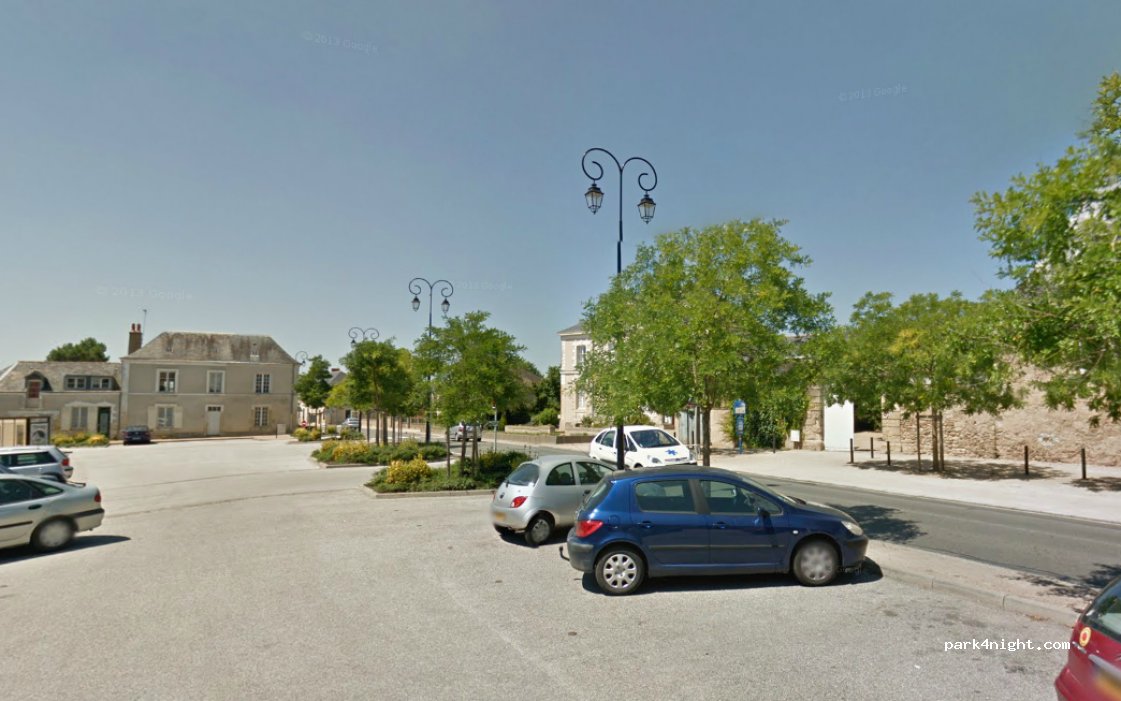 (72200) Bazouges-sur-le-Loir - 2 Rue du Pont — foto
