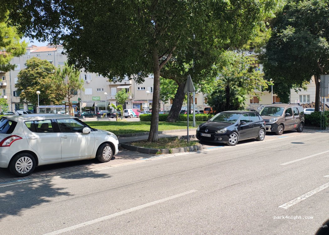 (21000) Split - 19 Ulica Zrinsko Frankopanska — foto 2