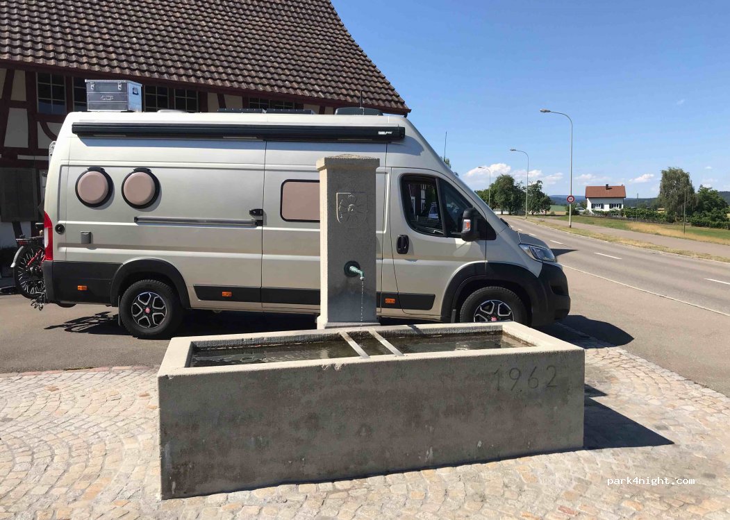 (8175) Windlach - 2 Weierstrasse — foto