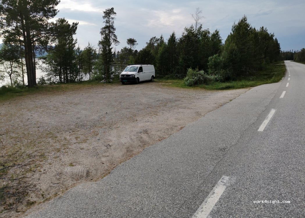 (2443) Engerdal - Unnamed road — foto