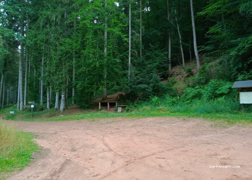 (67430) Butten - Unnamed Road — foto 2