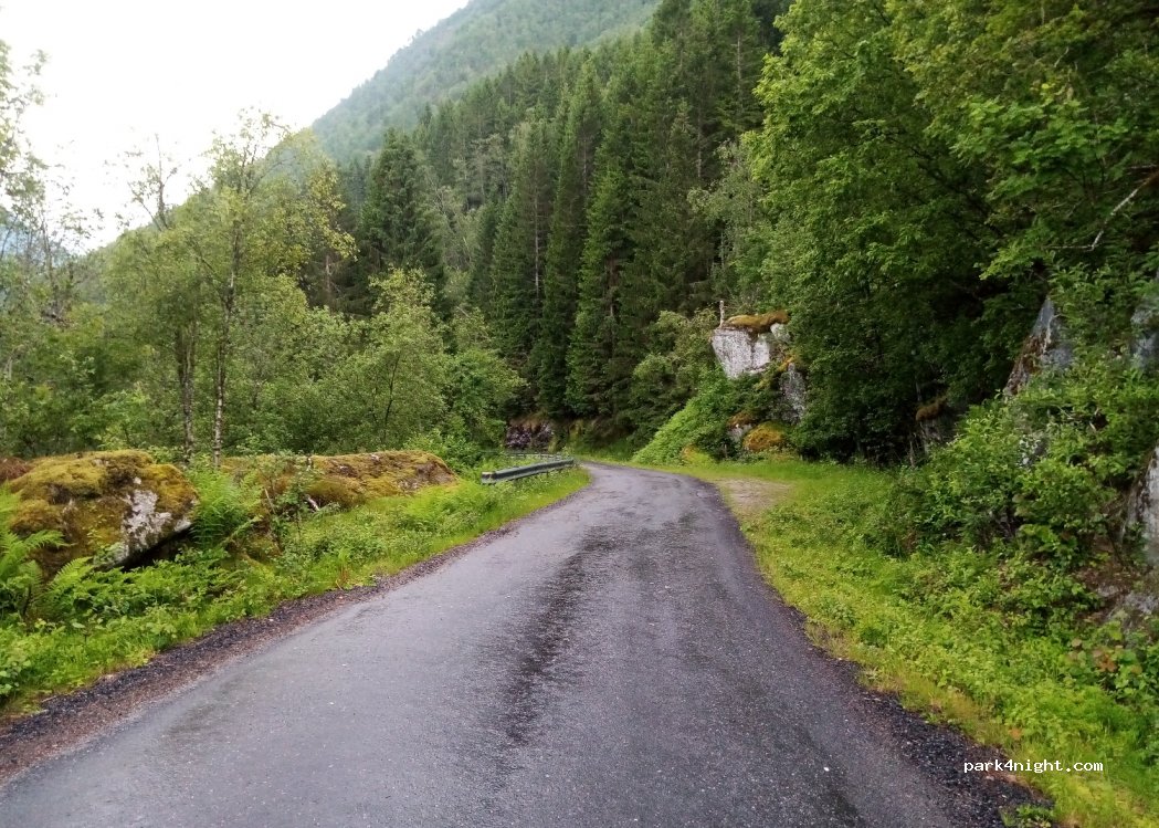 (6848) Fjærland - Unnamed Road — foto 3