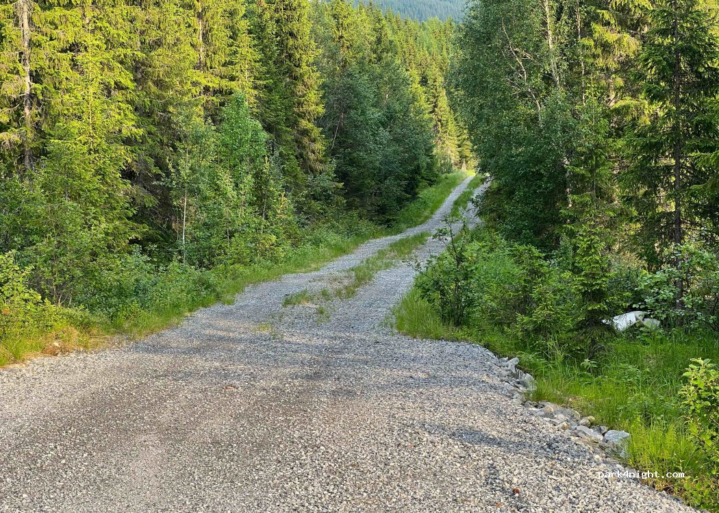 (8680) Svenningdal - E6 — foto