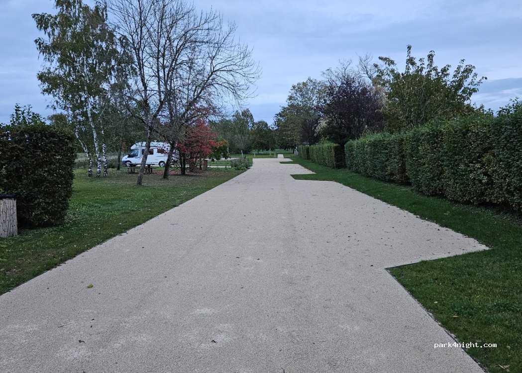 (37460) Le Liège - 4 Rue du Marchais — foto 3