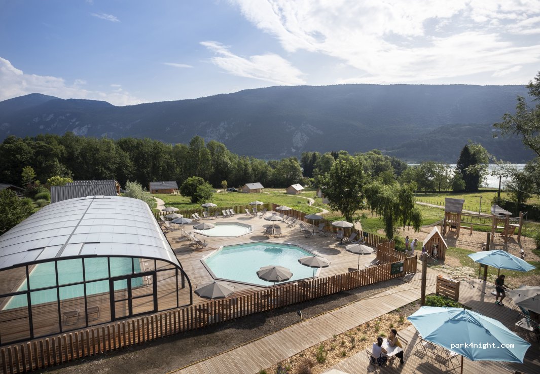 Camping Huttopia Lac d'Aiguebelette — foto 2