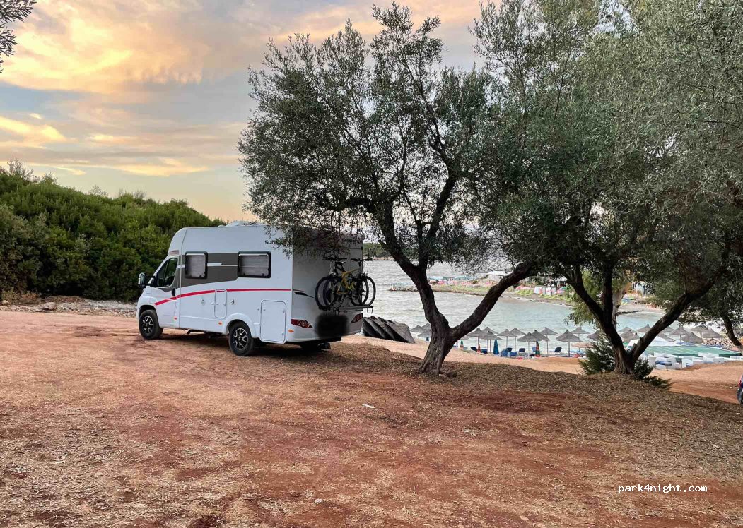 (QX9R+79W) Ksamil - Unnamed Road — foto 2