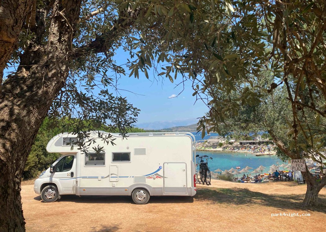 (QX9R+79W) Ksamil - Unnamed Road — foto 4