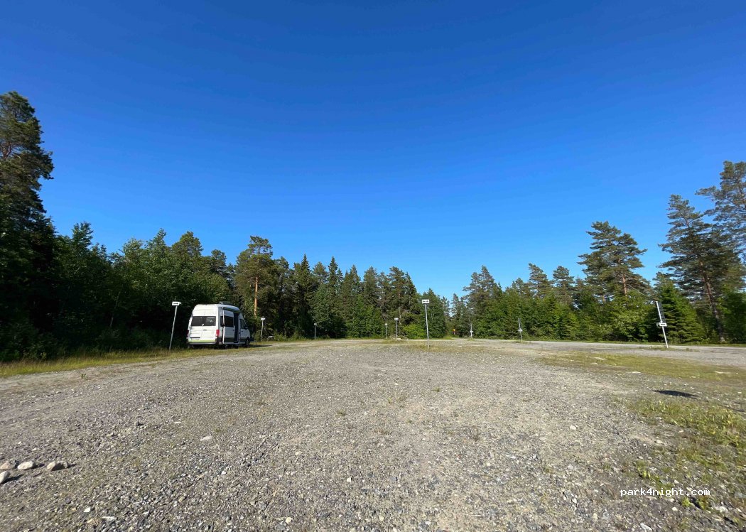 (905 82) Umeå - 42 Bettnesvägen — foto