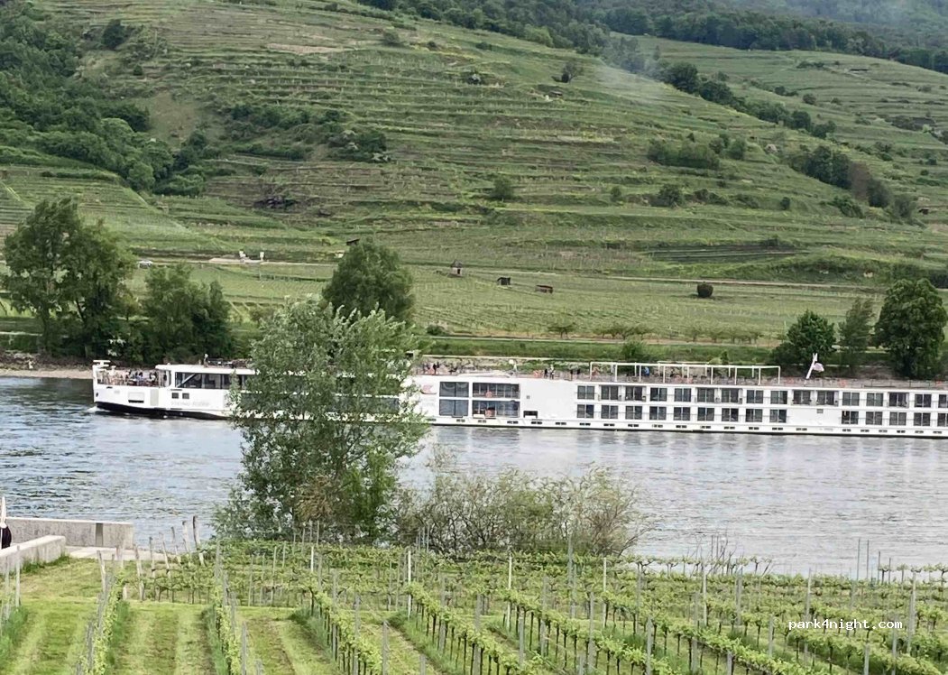 (3621) Niederosterreich - 18 Weinstraße — foto
