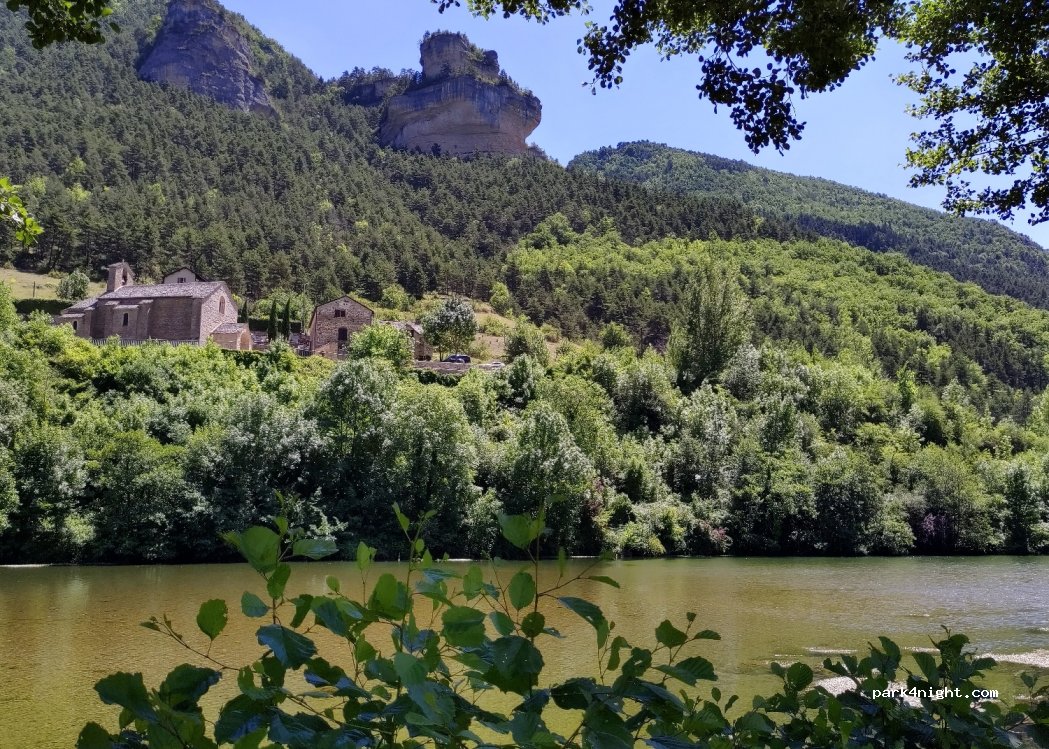 (48500) Massegros Causses Gorges - 3 Rue Achille Foulquier — foto 3