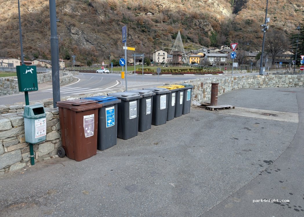 (11020) Arnad - 49 Strada Statale 26 della Valle d'Aosta — foto 5
