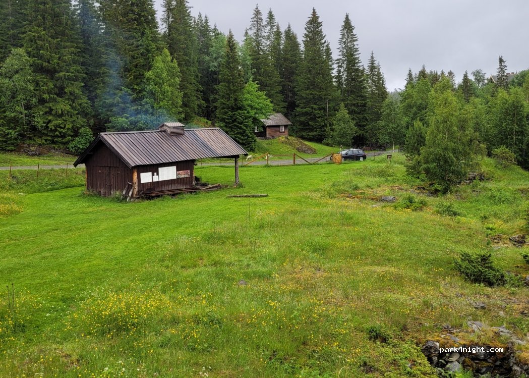(7550) Hommelvik - Unnamed Road — foto