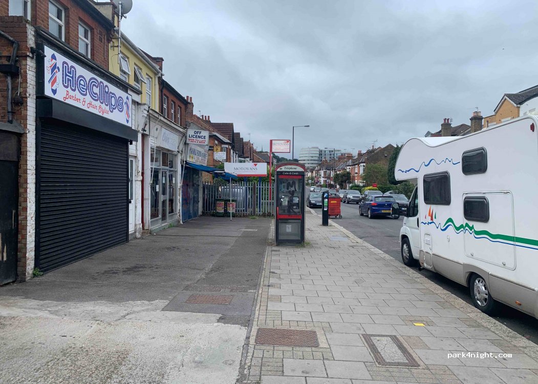 (HA1 1PF) Harrow - 120 Headstone Road — foto