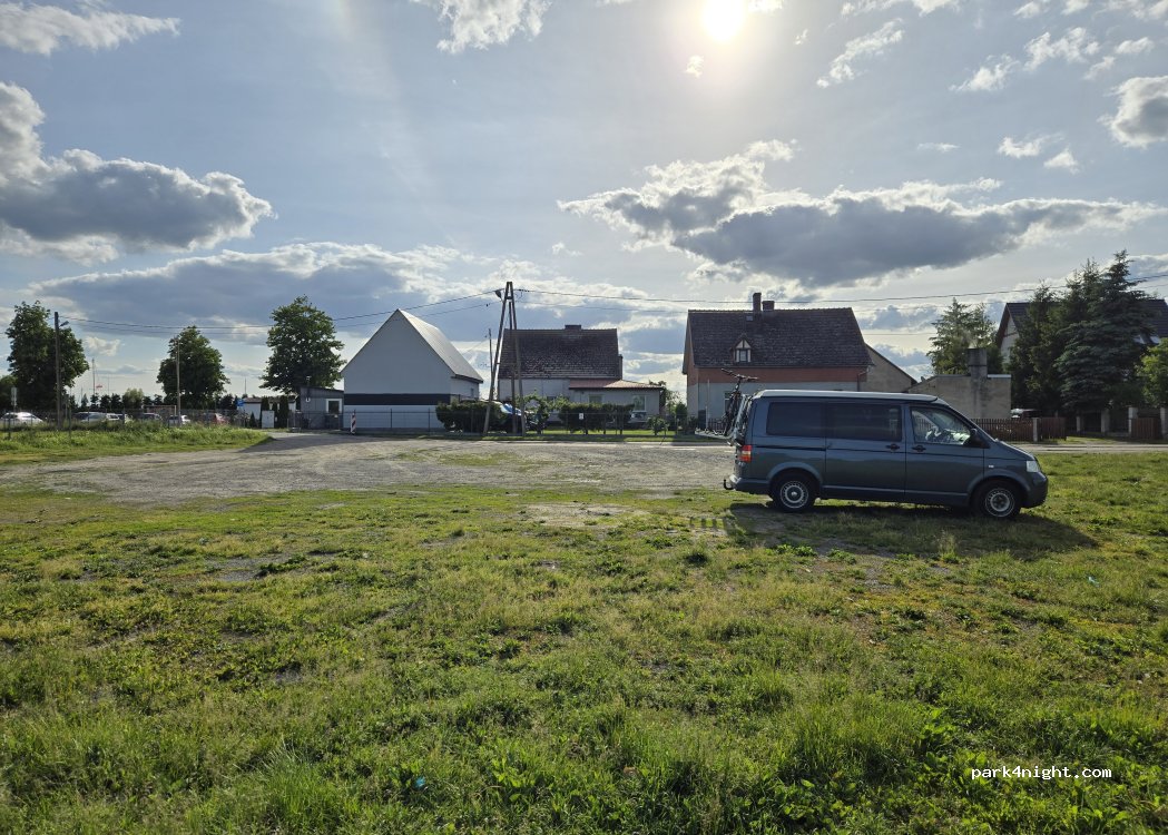 (72-105) Lubczyna - 5 Plażowa — foto 3