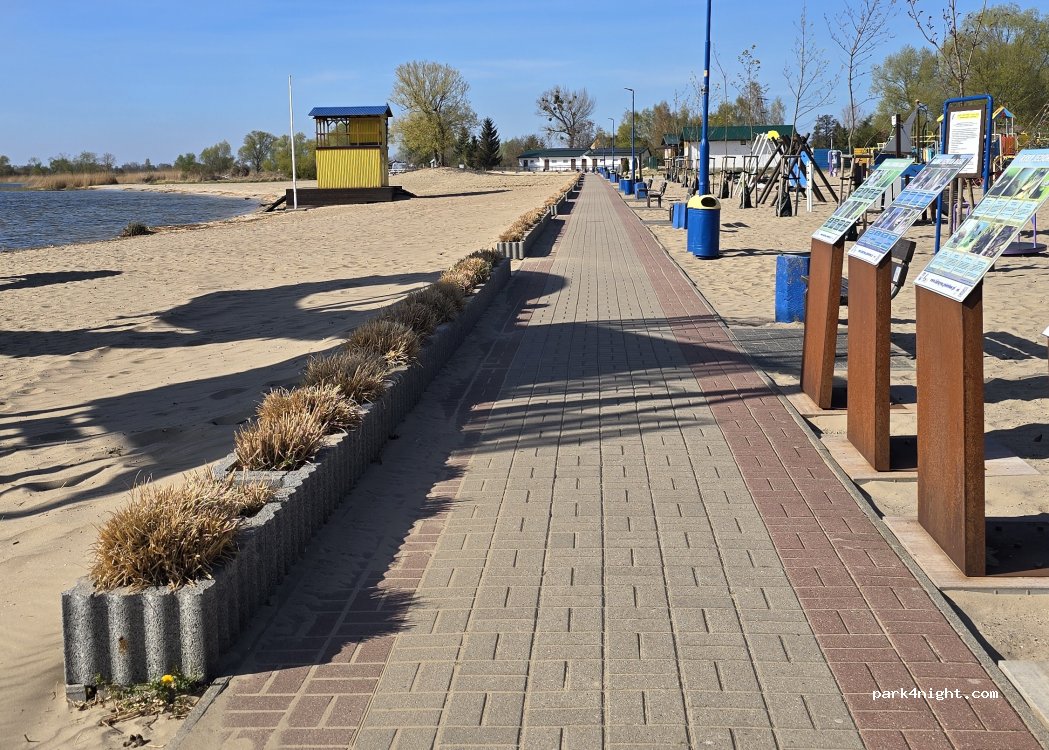 (72-105) Lubczyna - 5 Plażowa — foto 5