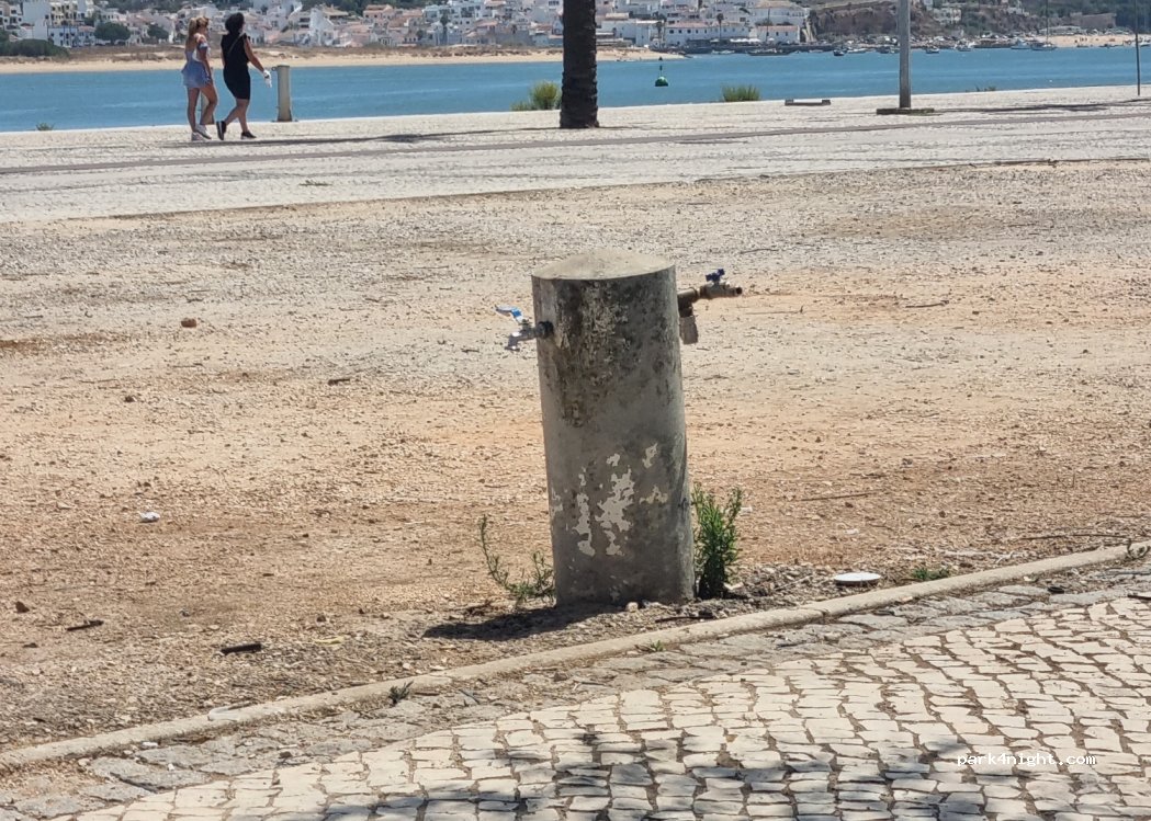 (8500-503) Portimão - R. Gonçalo Nascimento — foto 4