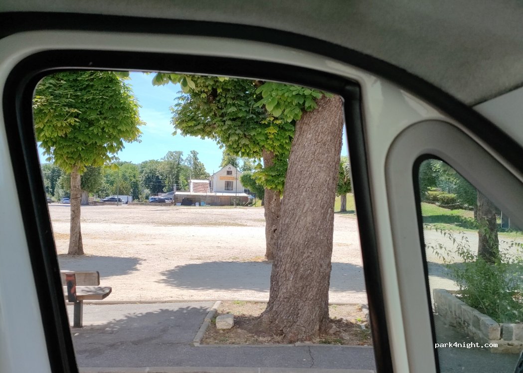 (93330) Neuilly-sur-Marne - 3 Boulevard Maurice Berteaux — foto