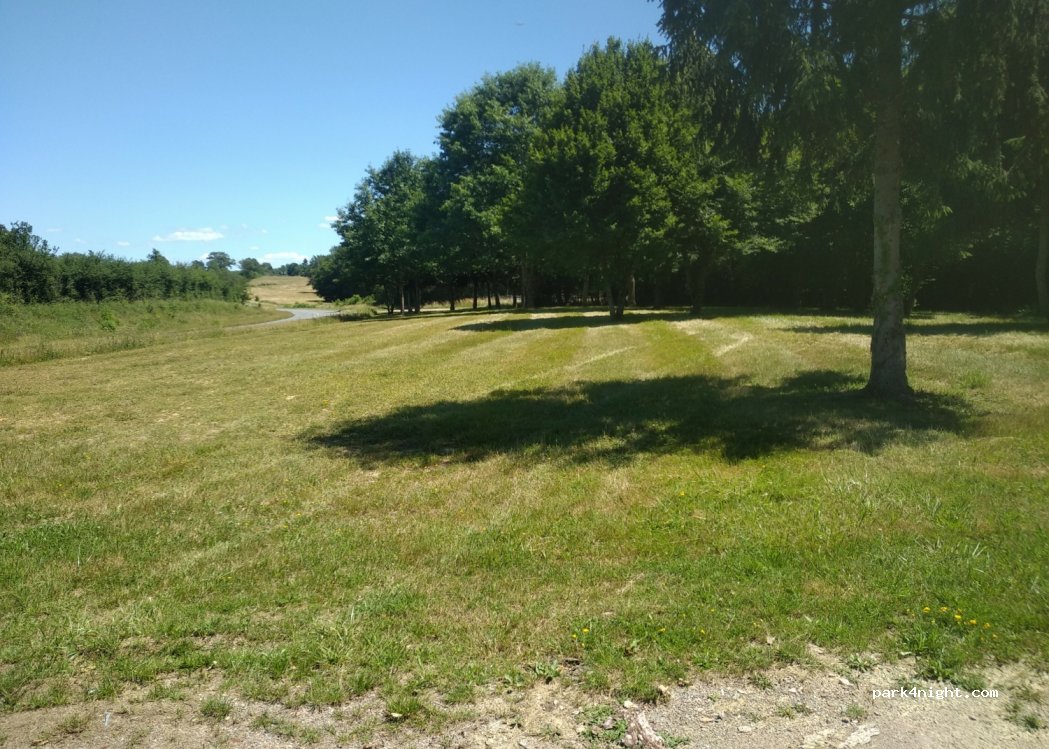 (03160) Ygrande - Rte de Bourbon — foto 3