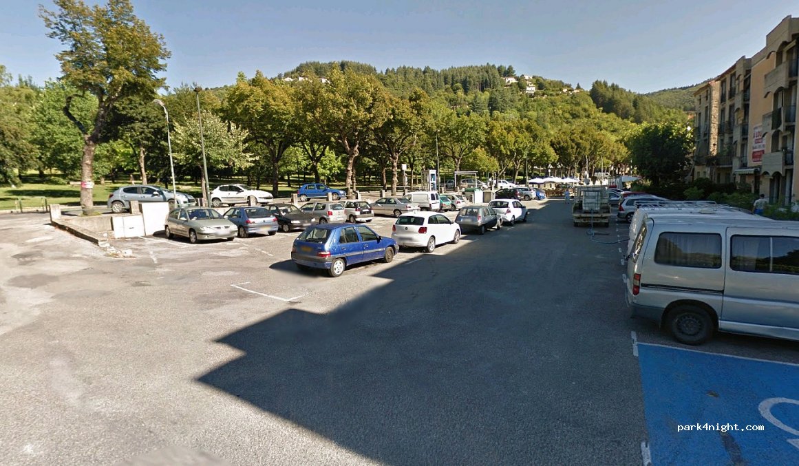 (30120) Le Vigan - Place du 8 Mai — foto