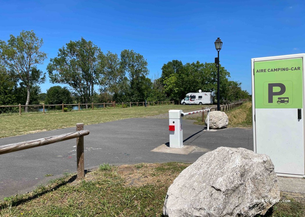 Aire Onlypark - Savonnières — foto 2