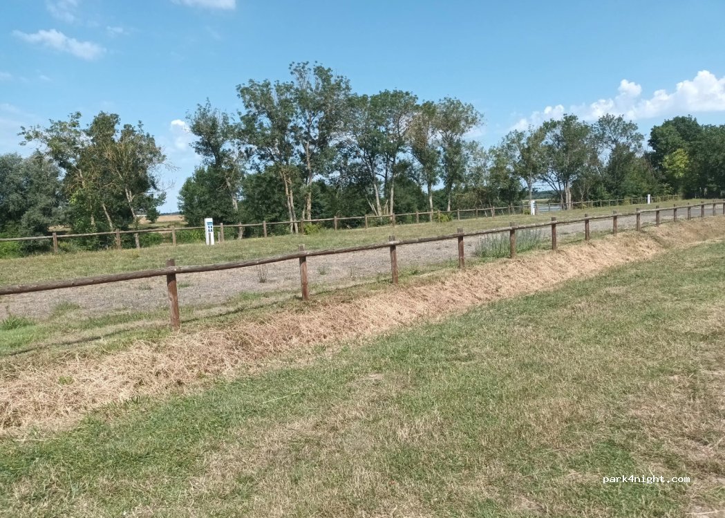 Aire Onlypark - Savonnières — foto 5