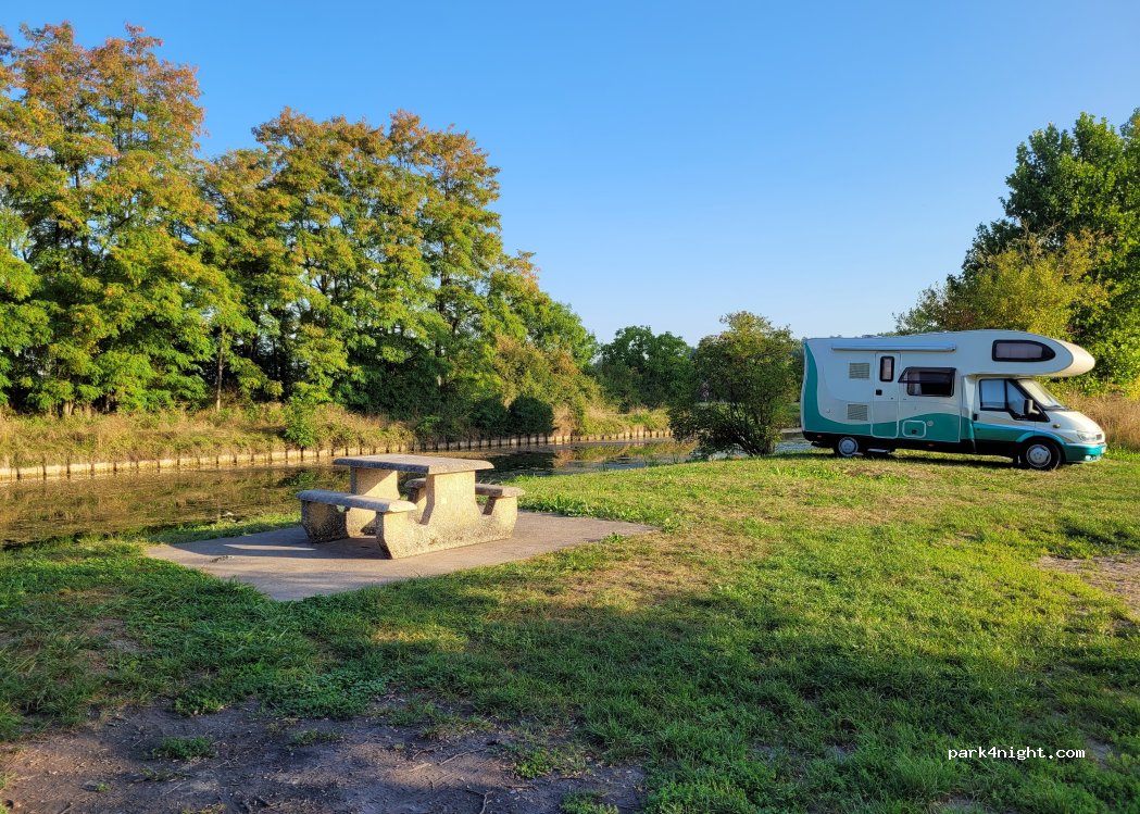 (55100) Haudainville - Unnamed Road — foto 4