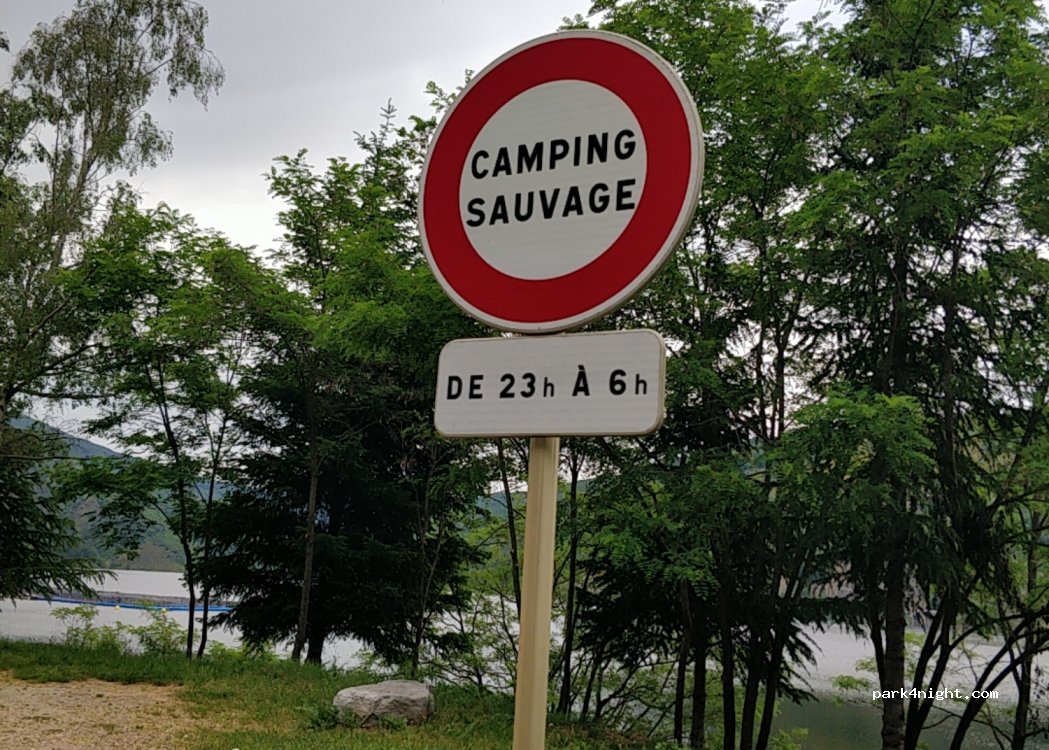 (48800) Villefort - Unnamed road — foto