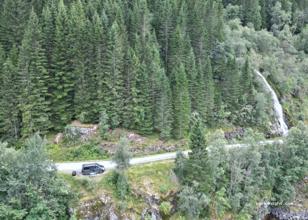 (6848) Fjærland - Unnamed road — foto 2